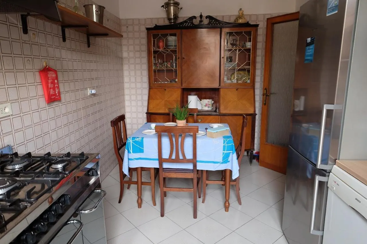 Interno 7 Apartment Rome Italy